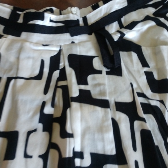 Lily Skirt - Picture 2 of 5